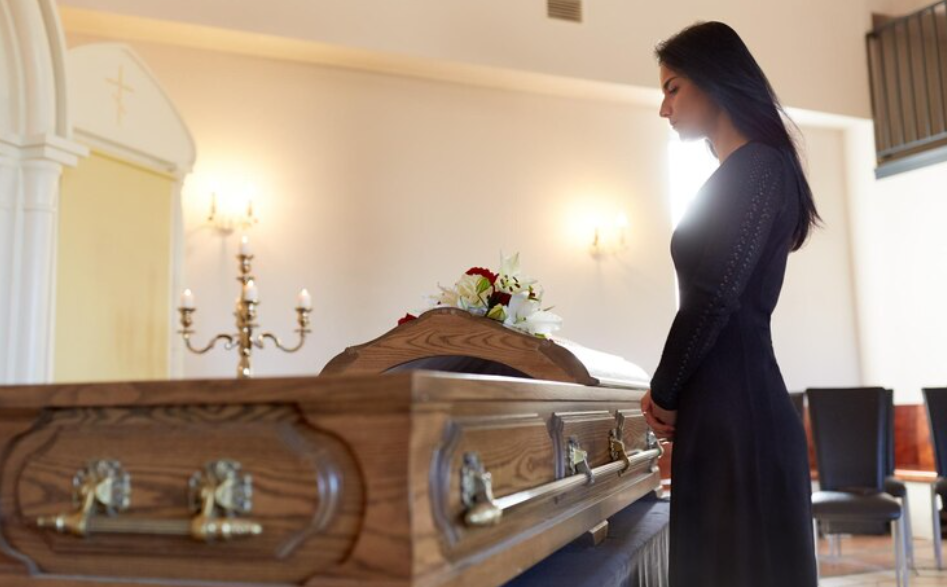 Nach dem Tod eines geliebten Menschen: Wichtige Dienstleistungen, die Sie in Betracht ziehen sollten